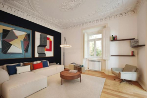 JOIVY Astonishing Flat w Office Near Central Lisbon